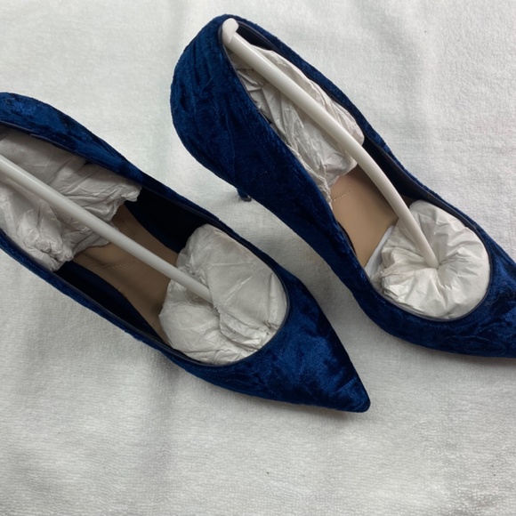 (NIB) ALDO Blue Velvet Stiletto Heels - Stessy - Picture 7 of 7